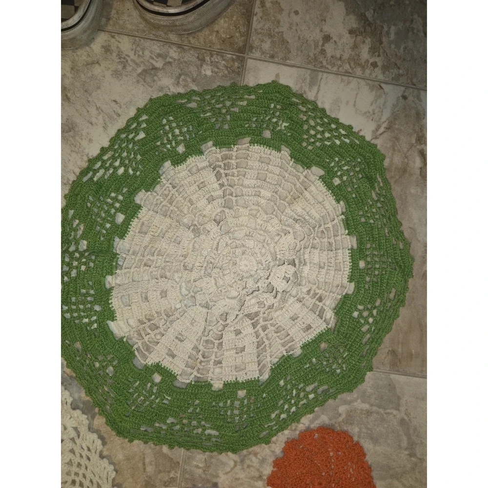 Vintage‎ Lot Of Crocheted Doilies